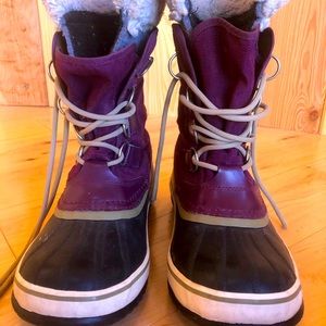 Purple Sorel Snowboots